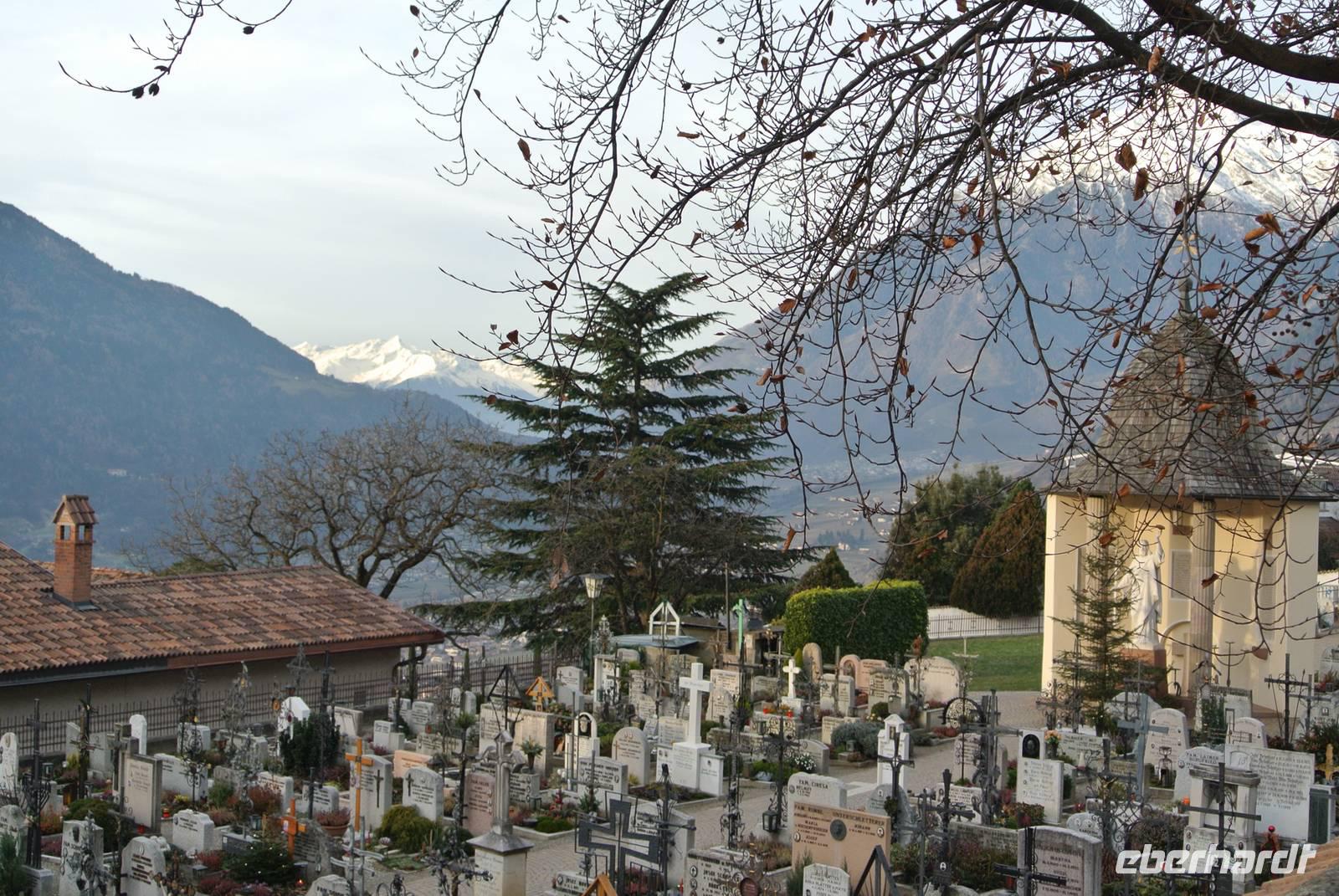 Friedhof in Dorf Tirol