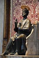 Statue Hl. Petrus im Petersdom