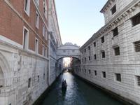 Ponte dei Sospiri-Seufzerbrücke in Venedig