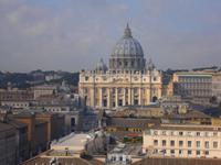 Blick von der Engelsburg auf den Petersdom
