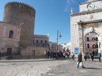 altes Kastell uns Stadttor von Bitonto
