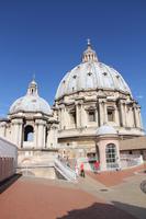 Auf dem Dach des Langschiffes von S. Pietro