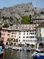 kleiner Hafen in Limone