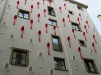 Art Gallery Hotel mit 63 Löffeln an der Fassade, Florenz