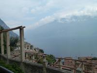 Blick von den Zitronengärten auf den Gardasee