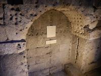 Die Engelsburg besichtigten wir direkt nach de Petersdom. Einst war die Burg das Mausoleum des römischen Kaisers Hadrian, hier die Grabkammer