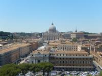Die Mauer rechts ist der Corridoio di Borgo, der Fluchtweg der Päpste aus dem Vatikan in die Engelsburg