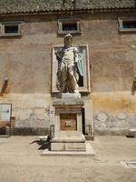 Statue im Innenhof der Engelsburg
