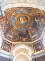 Eine der zahlreichen bemalten Kuppeln in den vatikanischen Museen