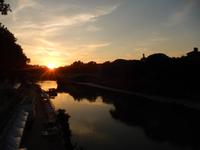 Von der echten antiken Brücke aus der Römerzeit aus konnten wir die letzten Sonnenstrahlen des Tages verschwinden sehen