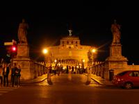 Wir überquerten auch die Engelsbrücke und spazierten vorbei an der Engelsburg