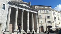 Assisi (Rathausplatz - Minervatempel)