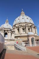 Auf dem Dach des Langschiffes von S. Pietro