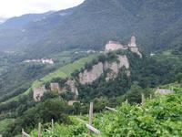 Blick auf das Schloss Tirol