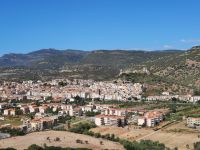 Bosa im Temo-Tal