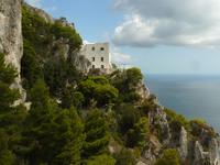 Capri 9