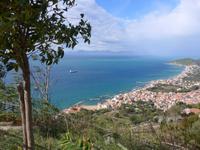 Cilento, Castellabate, Blick auf St. Maria di Castellabate