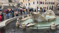 Ein Boot als Brunnen... vor der spanischen Treppe