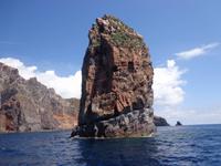 Felsenküste vor Lipari
