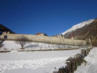 Graue_Wand (1)