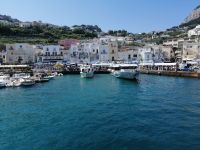 Hafen von Capri