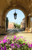 Hoteleingang zur Villa Giulia bei Noto, wie aus einem Designmagazin