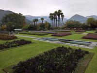 Im Park der Villa.