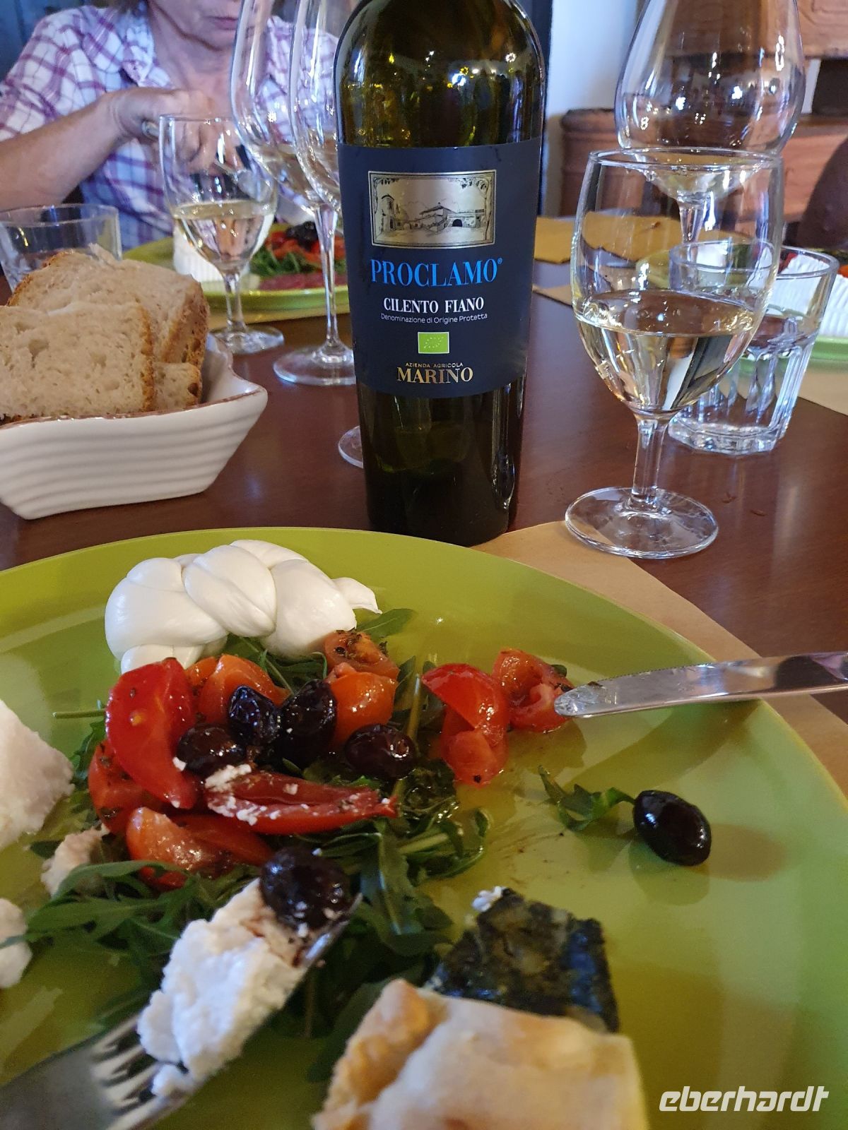 Imbis und Weinprobe
