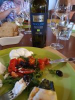Imbis und Weinprobe