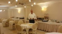 Kellner Michele im Palace Hotel in Vieste