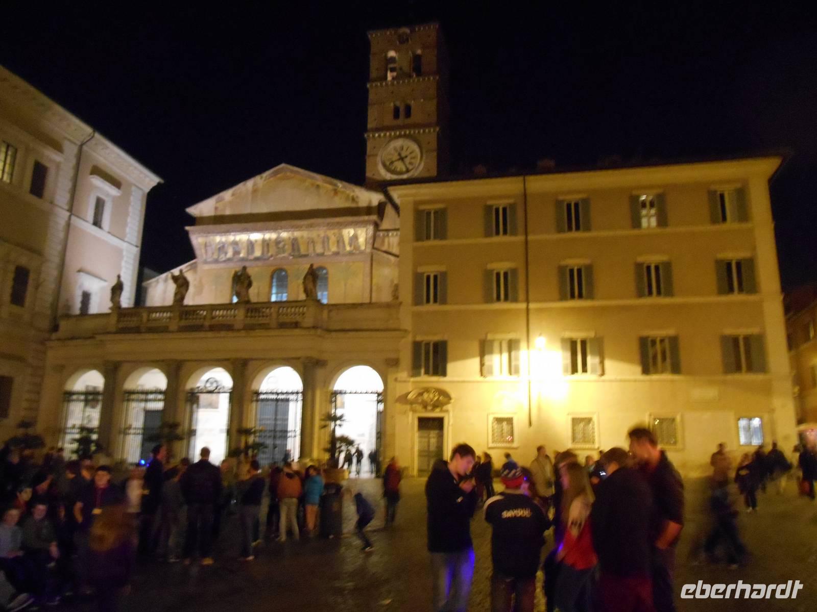 Lichter-Spaziergang (Kirche Santa Maria in Trastevere)