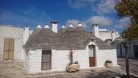Meistens gehören 5 Trulli zu einem Wohnensemble