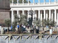 Osterschmuck am Petersdom