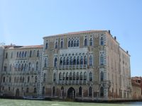 Palast am Canal Grande, heute Universität