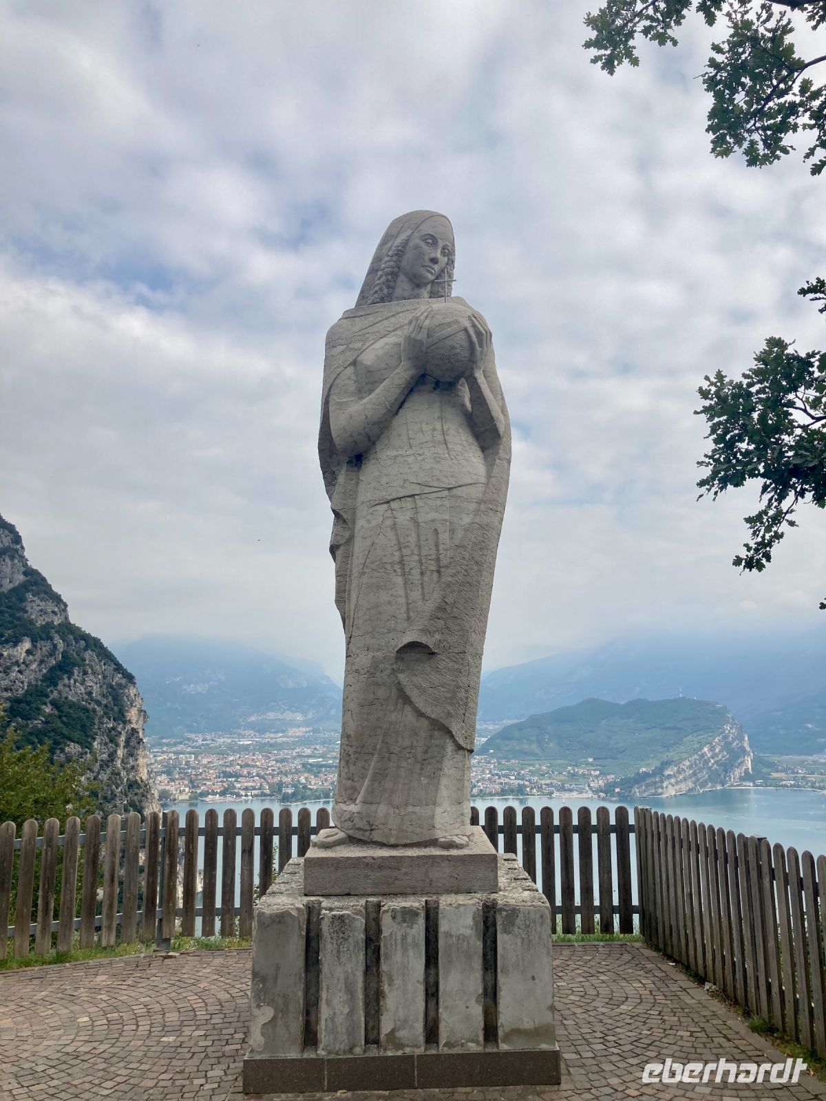 Rast an der Madonna