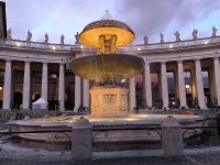 Rom. San Pietro. Brunnen am Abend