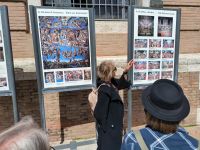 Rom. Vatikanische Museen. Sylvia erklärt die Sixtinische Kapelle