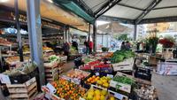 Rundreise Süd-Italien - Markt in Tropea