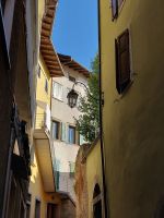 Schmale Gasse in Riva