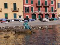 Sestri Levante, Baia del Silenzio, Il pescatore 