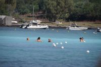 Vulcano: Spiaggia Acque Calde - der Strand der heißen Wässer (unterseeische Fumerolen machen das Meer zu einem natürlichen Whirlpool
