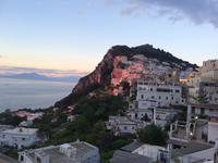 Wenn bei Capri die rote Sonne im Meer versinkt