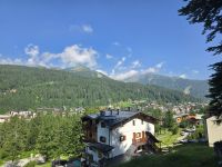Wunderschöne Ausblicke auf dem Weg zu den Vallesinella Wasserfällen