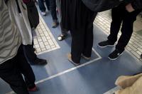 Weiterfahrt mit Shinkansen HIKARI 530 von Shin-Osaka nach Kyoto