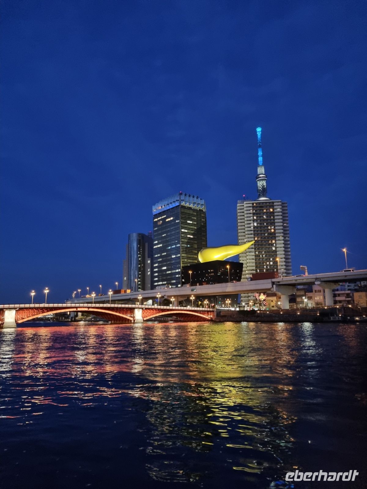Tokio - Abendlicher Spaziergang entlang des Sumida-Flusses 
