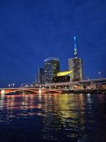 Tokio - Abendlicher Spaziergang entlang des Sumida-Flusses 