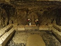 Kamakura - Grotte Benten-kutsu und der Benten-do