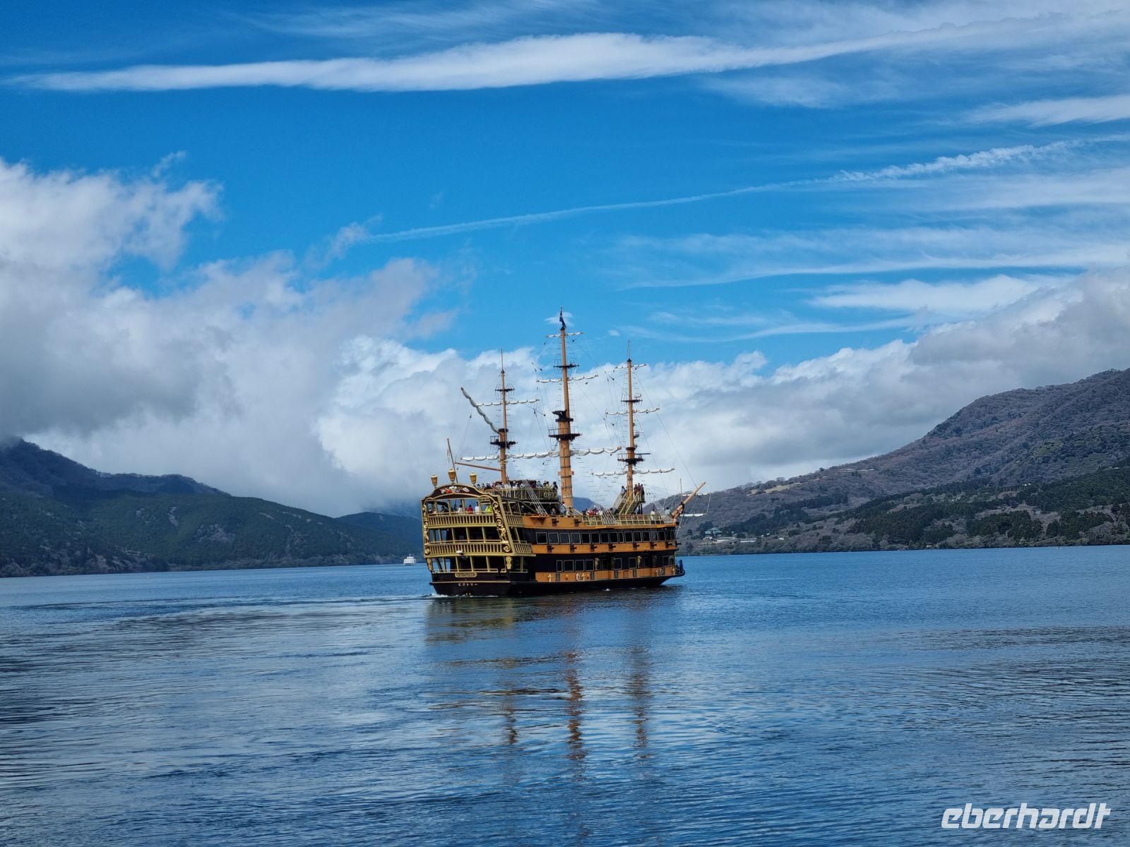 Hakone - Bootsfahrt auf dem Ashi-See