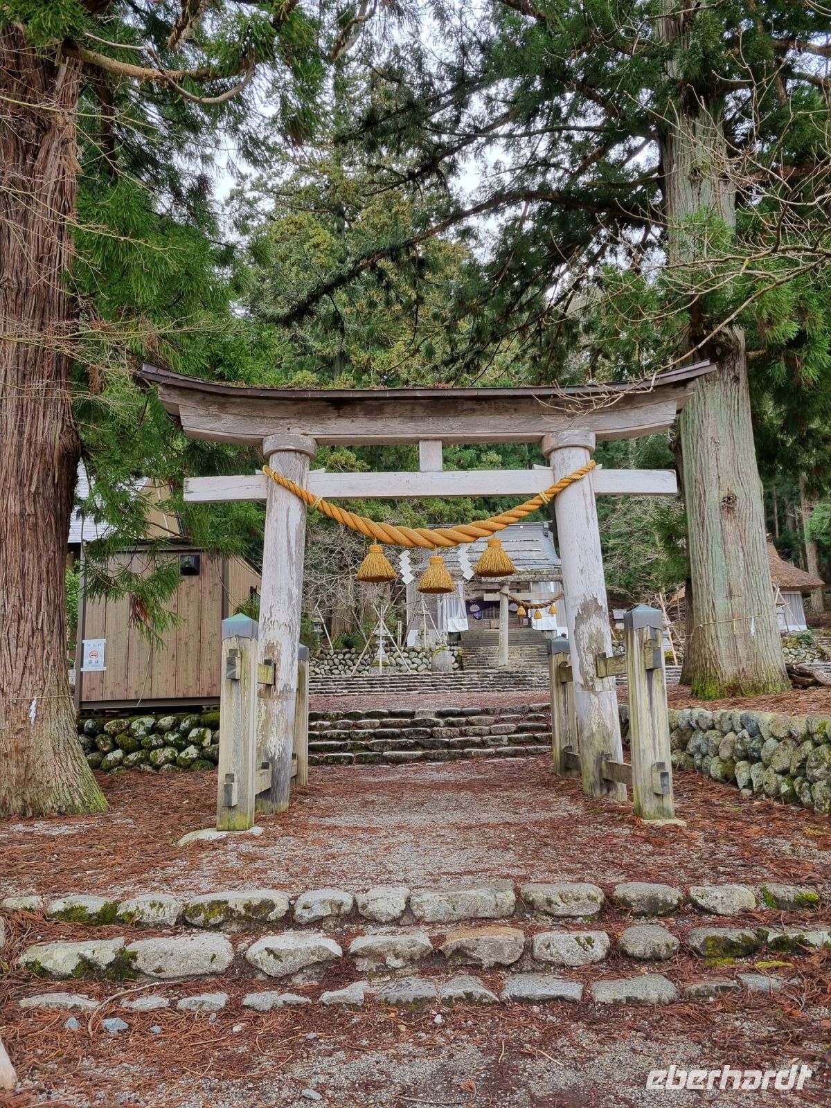 Dorf Shirakawa (Hachiman Shinto-Schrein)