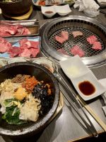 Yakiniku in einem landestypischen Restaurant in Tokyo 